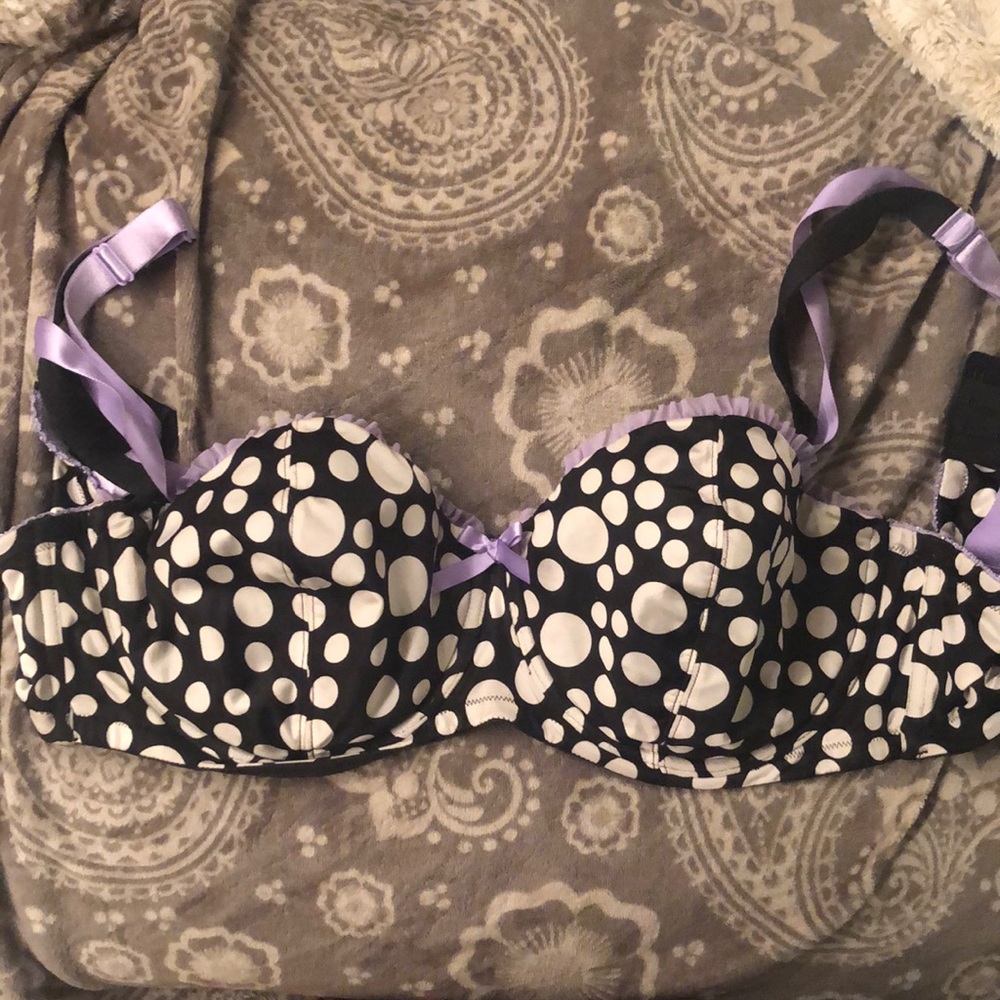 Super soft Cacique polka dot bra
